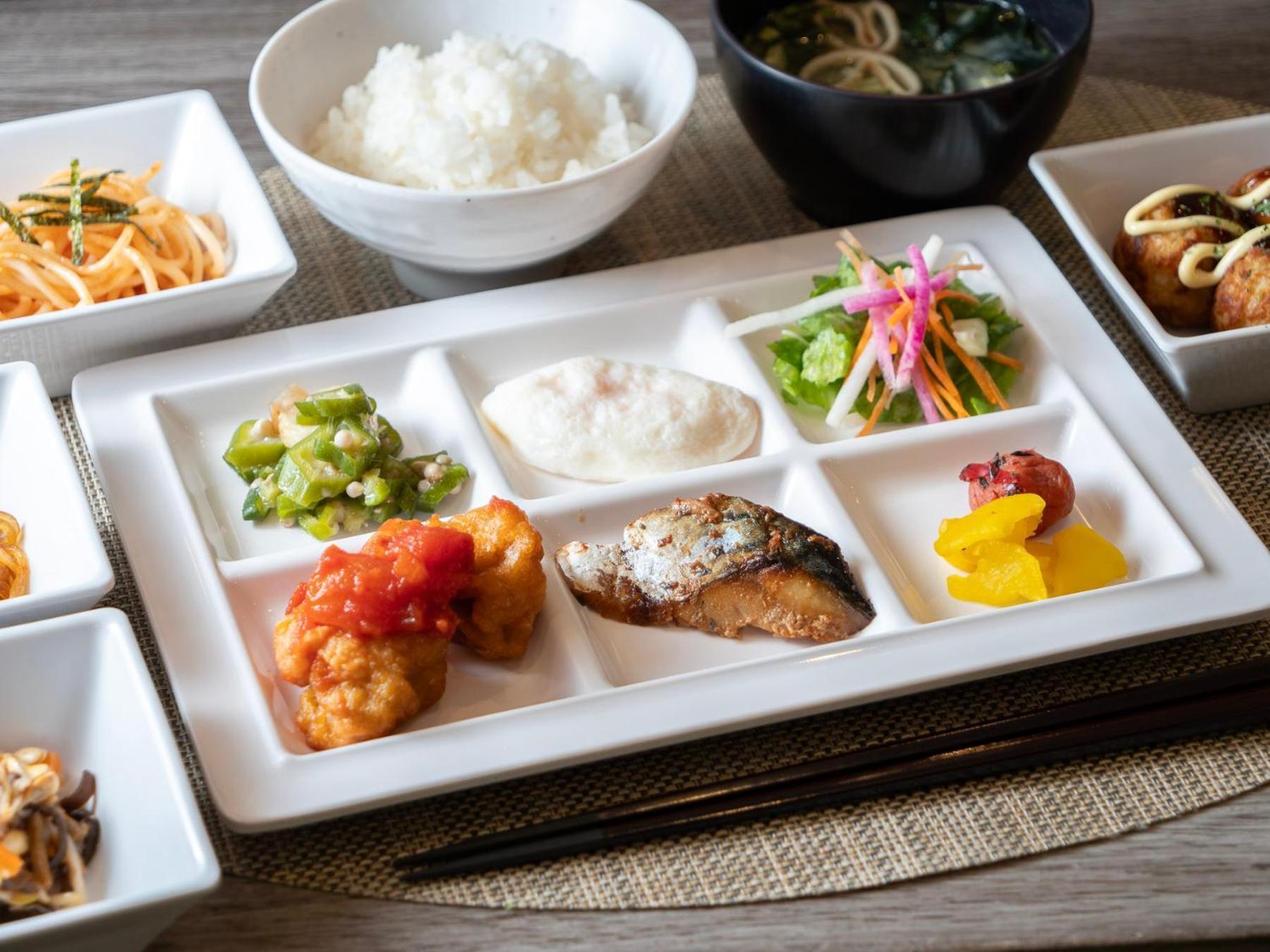 Super Hotel Jr Shin-Osaka Higashiguchi Exterior photo