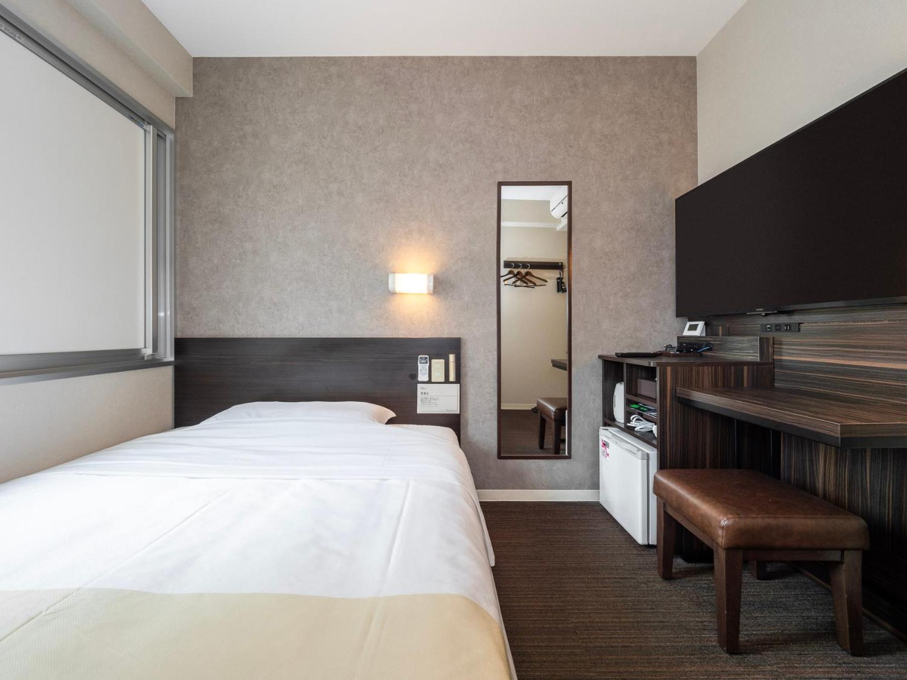 Super Hotel Jr Shin-Osaka Higashiguchi Exterior photo